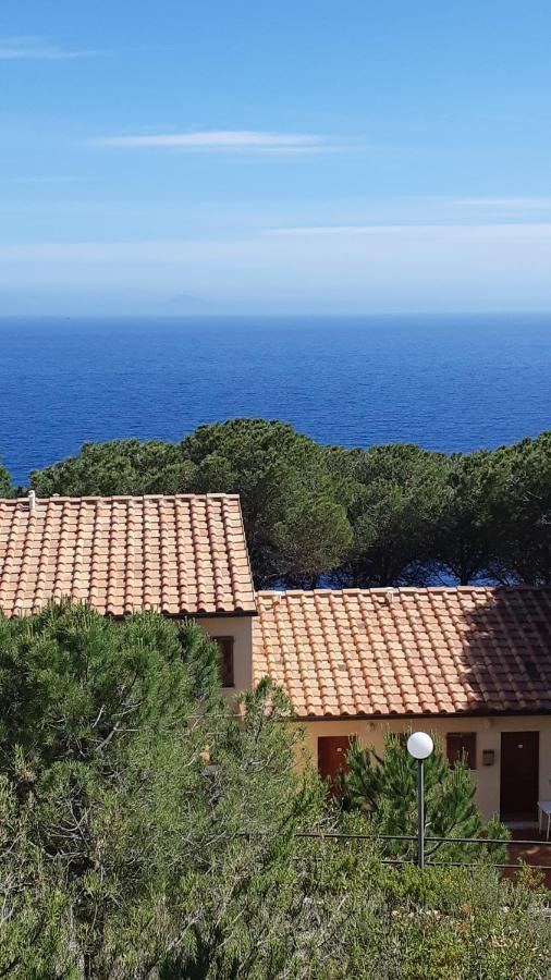 Residence La Calle Isola D'Elba Екстериор снимка