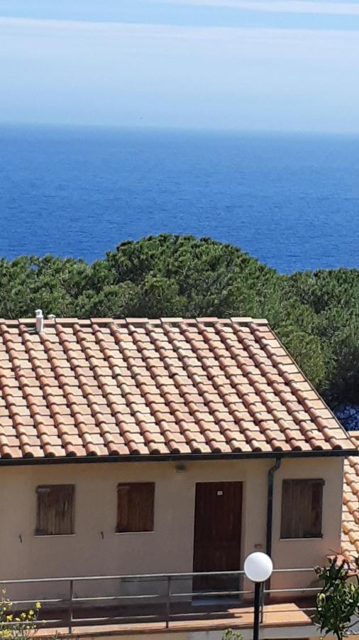 Residence La Calle Isola D'Elba Екстериор снимка