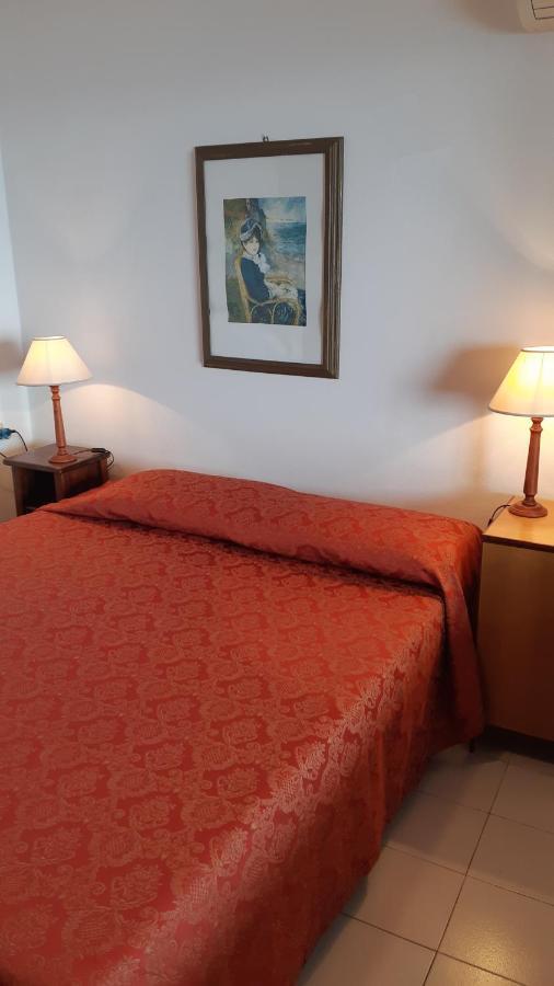 Residence La Calle Isola D'Elba Екстериор снимка