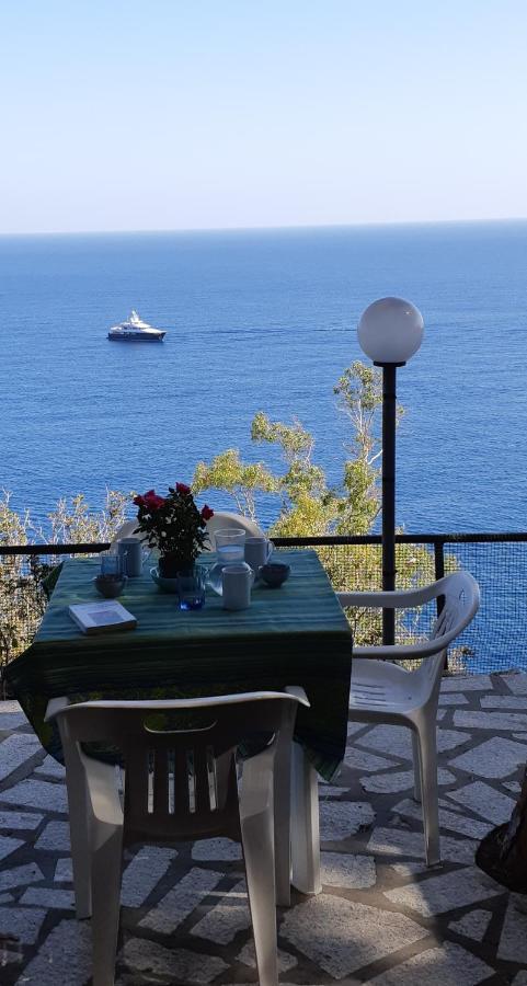 Residence La Calle Isola D'Elba Екстериор снимка